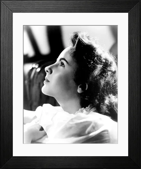 Framed Print : Elizabeth Taylor, ca. mid-1940s