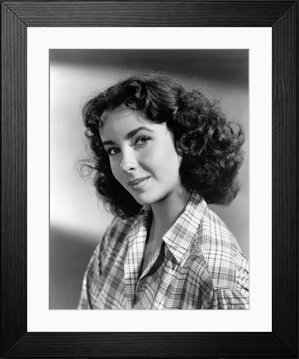 Framed Print : Elizabeth Taylor, ca. 1947 Framed Print : Elizabeth Taylor, ca. 1947