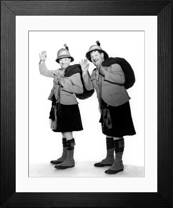 Framed Print : BONNIE SCOTLAND, from left, Stan Laurel, Oliver Hardy, 1935