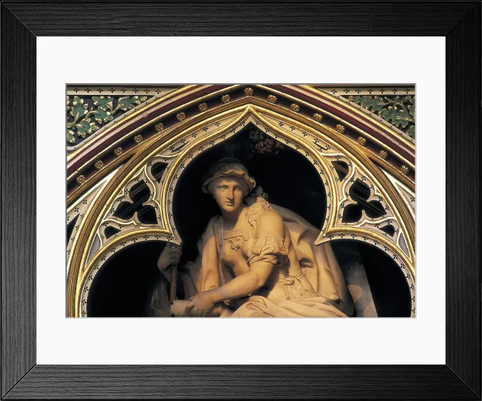 Framed Print : UNITED KINGDOM. ENGLAND. London. Westminster Abbey. Sculpture detail. Gothic art. AISA / Everett Collection**US SALES ONLY**