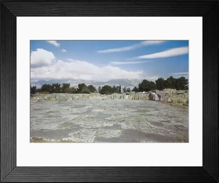 Framed Print : Palace of Phaistos. 1700 BC. GREECE. CRETE. IRAKLION. Phaistos. Ruins of the central yard. Minoan art / Cretan art. Middle Minoan period. AISA / Everett Collection**US SALES ONLY** Framed Print : Palace of Phaistos. 1700 BC. GREECE. CRETE. IRAKLION. Phaistos. Ruins of the central yard. Minoan art / Cretan art. Middle Minoan period. AISA / Everett Collection**US SALES ONLY**