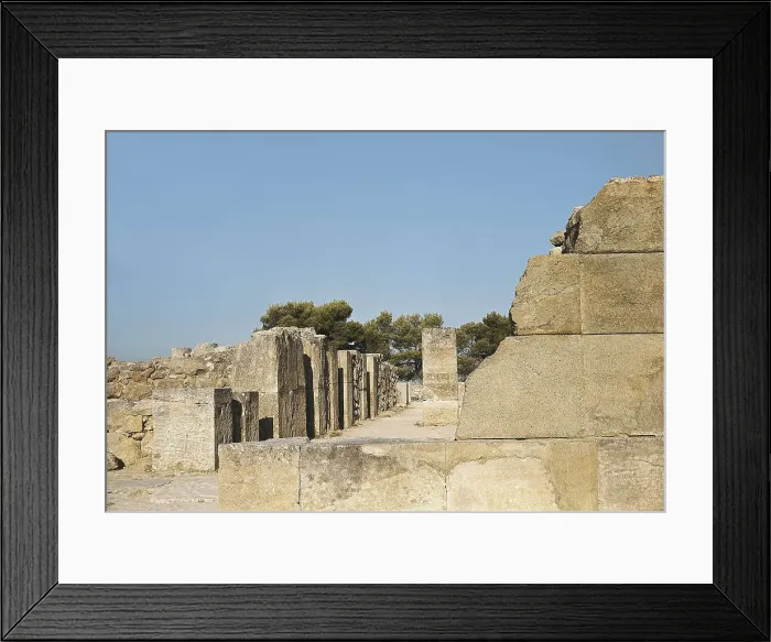 Framed Print : Palace of Phaistos. 1700 BC. GREECE. CRETE. IRAKLION. Phaistos. Warehouses corridor. Minoan art / Cretan art. Middle Minoan period. AISA / Everett Collection**US SALES ONLY** Framed Print : Palace of Phaistos. 1700 BC. GREECE. CRETE. IRAKLION. Phaistos. Warehouses corridor. Minoan art / Cretan art. Middle Minoan period. AISA / Everett Collection**US SALES ONLY**