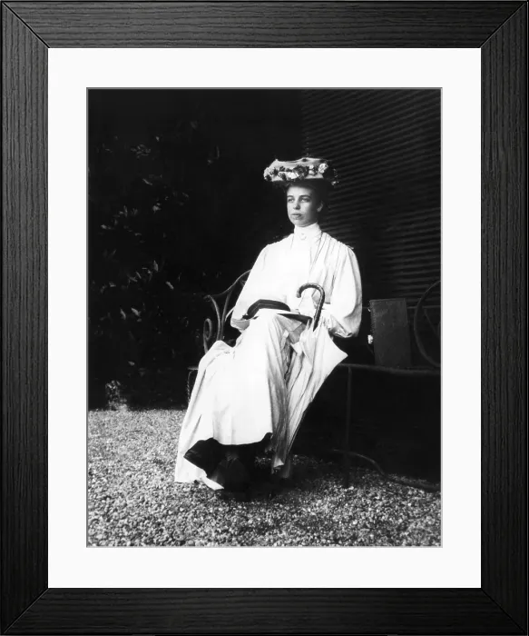 Framed Print : Eleanor Roosevelt in Gibson Girl fashions. 1905. (CSU_ALPHA_160) CSU Archives / Everett Collection Framed Print : Eleanor Roosevelt in Gibson Girl fashions. 1905. (CSU_ALPHA_160) CSU Archives / Everett Collection
