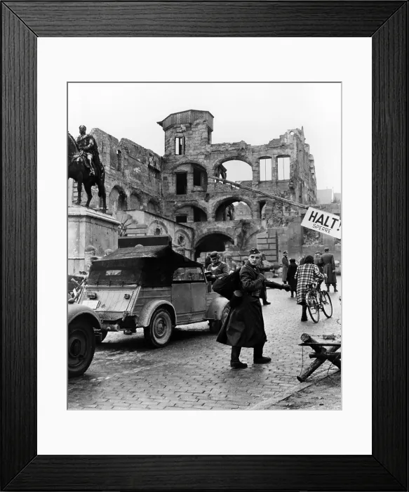 Framed Print : DECISION BEFORE DAWN, Oskar Werner, 1951. TM and Copyright 20th Century Fox Film Corp. All rights reserved. Courtesy: Everett Collection Framed Print : DECISION BEFORE DAWN, Oskar Werner, 1951. TM and Copyright 20th Century Fox Film Corp. All rights reserved. Courtesy: Everett Collection