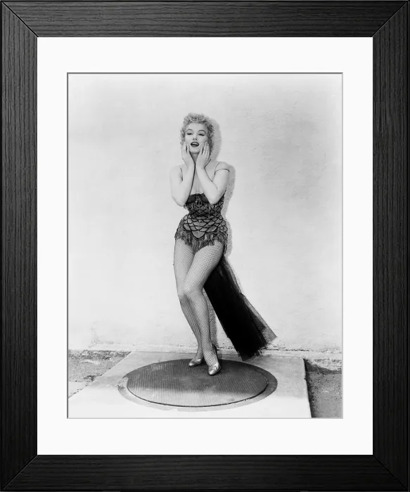 Framed Print : BUS STOP, Marilyn Monroe, (in a costume by Travilla), 1956, TM and Copyright 20th Century Fox Film Corp. All rights reserved / courtesy Everett Collection