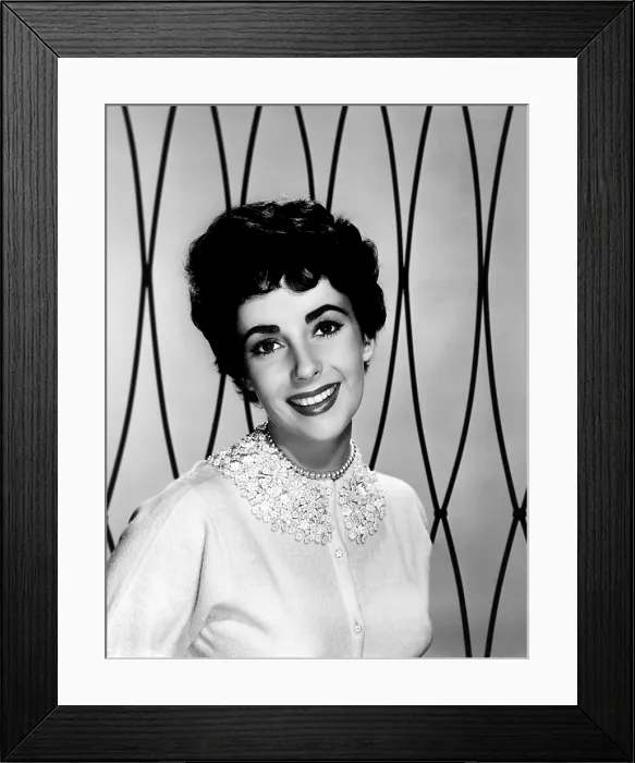 Framed Print : Elizabeth Taylor, ca. 1952 Framed Print : Elizabeth Taylor, ca. 1952