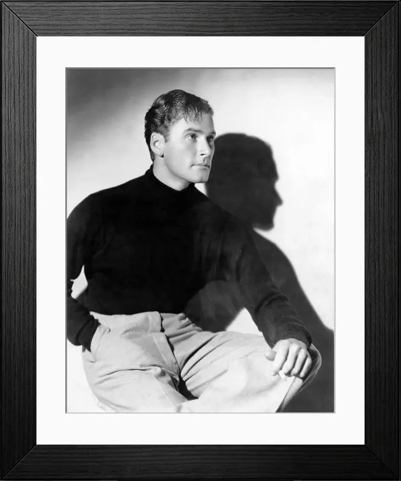 Framed Print : Errol Flynn, ca. mid-1930s Framed Print : Errol Flynn, ca. mid-1930s
