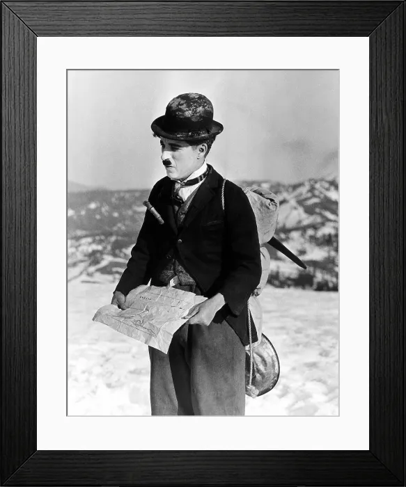 Framed Print : THE GOLD RUSH, Charlie Chaplin, 1925