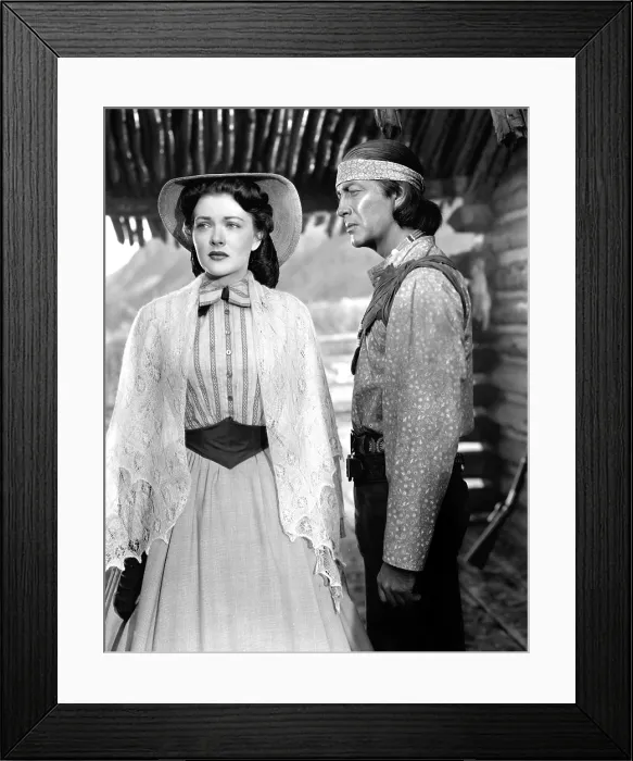 Framed Print : DEVIL'S DOORWAY, Paula Raymond, Robert Taylor, 1950 Framed Print : DEVIL'S DOORWAY, Paula Raymond, Robert Taylor, 1950