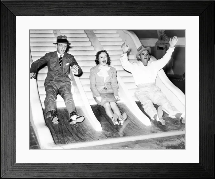 Framed Print : A DAMSEL IN DISTRESS, Fred Astaire, Gracie Allen, George Burns, 1937 Framed Print : A DAMSEL IN DISTRESS, Fred Astaire, Gracie Allen, George Burns, 1937