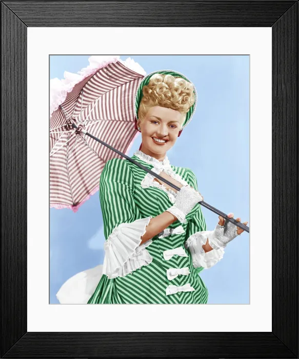 Framed Print : SWEET ROSIE O'GRADY, Betty Grable, 1943. 20th Century Fox-Film Corporation, TM & Copyright / courtesy Everett Collection