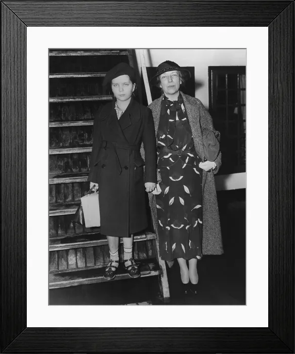 Framed Print : Alice Roosevelt Longworth, arriving in NYC from France, Sept. 5, 1935 Framed Print : Alice Roosevelt Longworth, arriving in NYC from France, Sept. 5, 1935