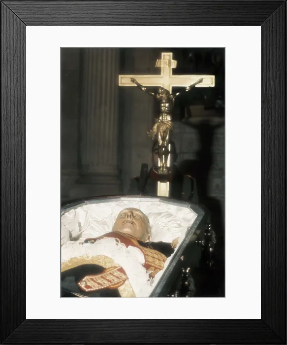 Framed Print : SPAIN. Madrid. Royal Palace of El Pardo. Funeral Chapel of Francisco Franco. Palacio del Pardo of Madrid (21st November 1975). AISA / Everett Collection**US SALES ONLY** Framed Print : SPAIN. Madrid. Royal Palace of El Pardo. Funeral Chapel of Francisco Franco. Palacio del Pardo of Madrid (21st November 1975). AISA / Everett Collection**US SALES ONLY**