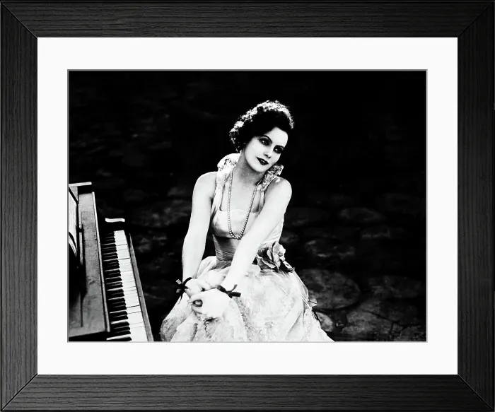 Framed Print : GOSTA BERLINGS SAGA, (aka THE SAGA OF GOSTA BERLING), Greta Garbo, 1924