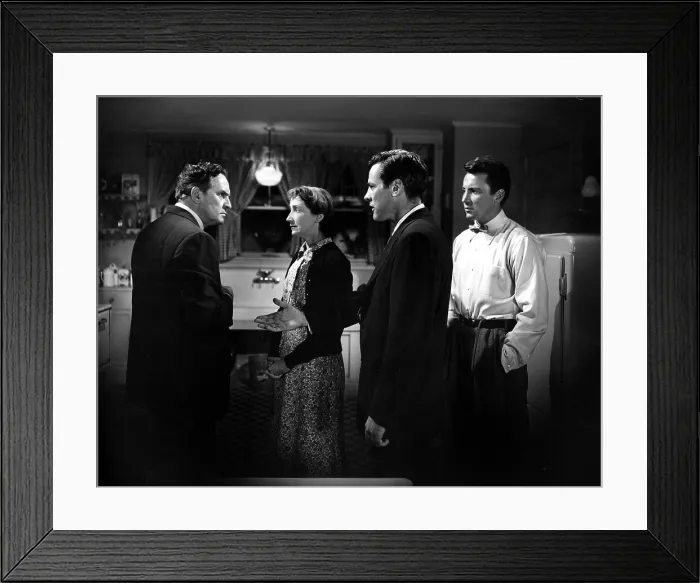 Framed Print : DEATH OF A SALESMAN, Fredric March, Mildred Dunnock, Kevin McCarthy, Cameron Mitchell, 1951