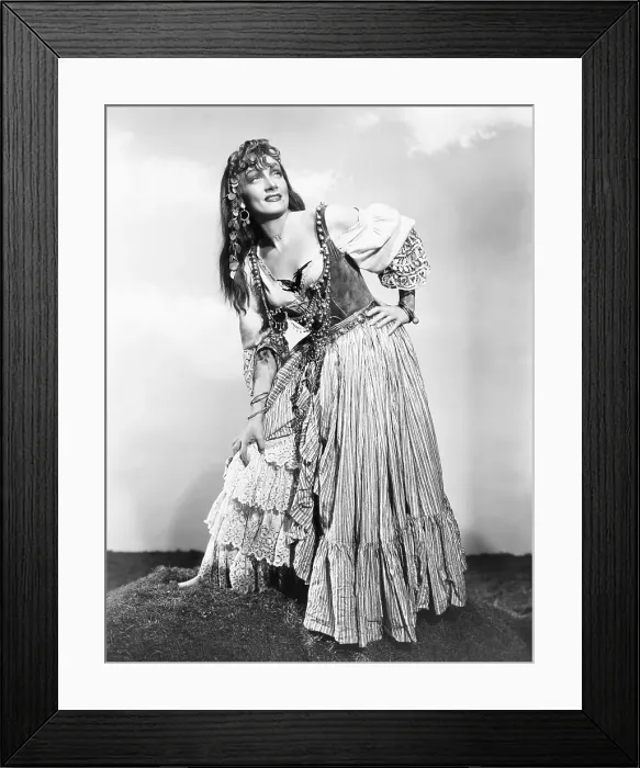 Framed Print : GOLDEN EARRINGS, Marlene Dietrich, 1947 Framed Print : GOLDEN EARRINGS, Marlene Dietrich, 1947