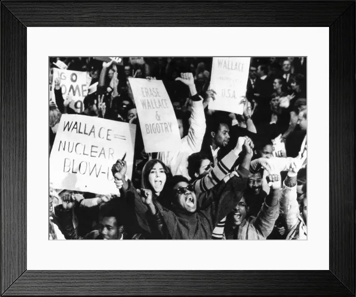 Framed Print : Demonstrators against American Independent Party presidential candidate George Wallace. 10, 000 protested at a rally in Buffalo's War Memorial Auditorium. Oct. 5, 1968