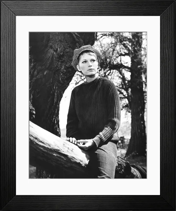 Framed Print : A DANDY IN ASPIC, Mia Farrow, 1968