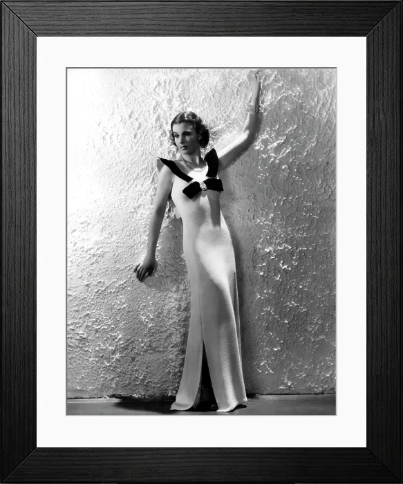 Framed Print : DARK JOURNEY, Vivien Leigh, 1937 Framed Print : DARK JOURNEY, Vivien Leigh, 1937
