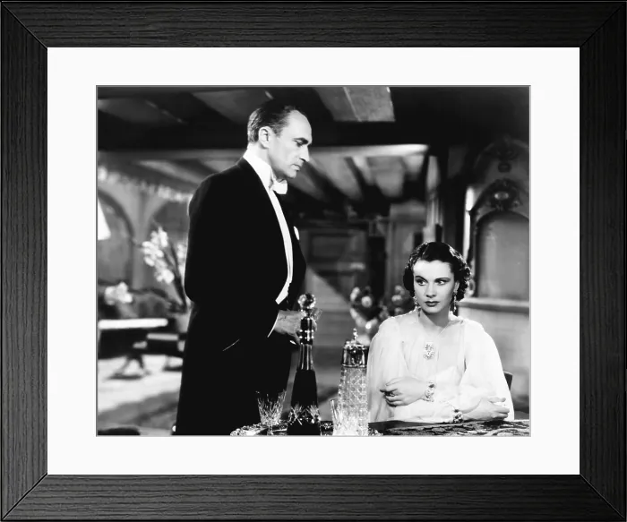 Framed Print : DARK JOURNEY, from left: Conrad Veidt, Vivien Leigh, 1937 Framed Print : DARK JOURNEY, from left: Conrad Veidt, Vivien Leigh, 1937