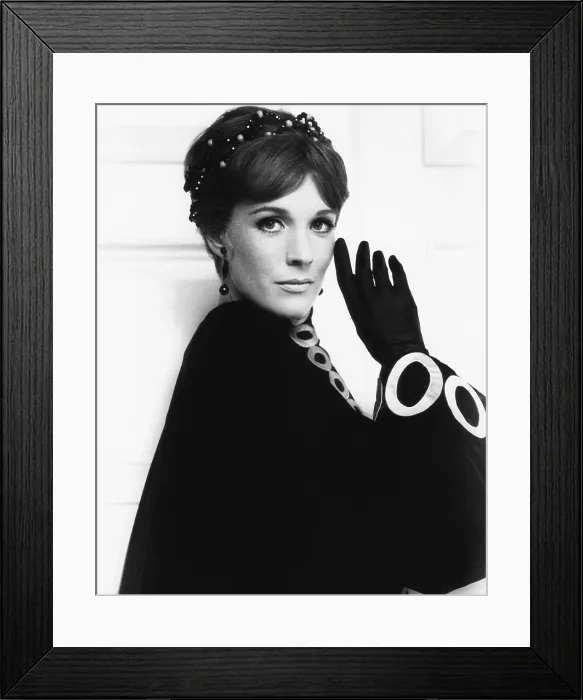 Framed Print : DARLING LILI, Julie Andrews, 1970 Framed Print : DARLING LILI, Julie Andrews, 1970