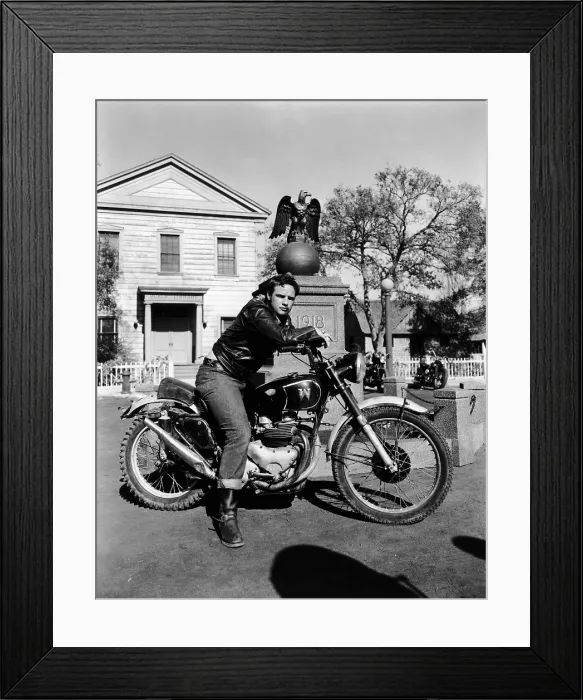 Framed Print : THE WILD ONE, Marlon Brando, 1953