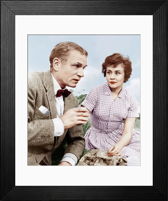 Framed Print : THE ENTERTAINER, from left: Laurence Olivier, Joan Plowright, 1960 Framed Print : THE ENTERTAINER, from left: Laurence Olivier, Joan Plowright, 1960