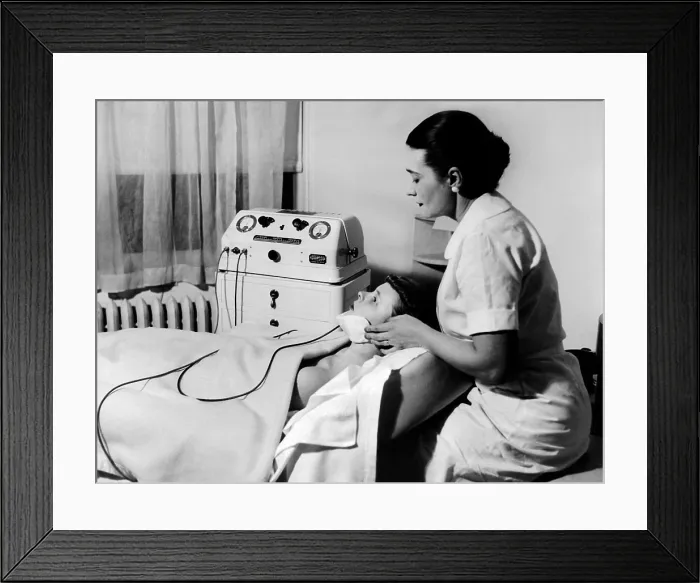 Framed Print : Helena Rubenstein Fifth Avenue Salon. A treatment retards sagging necklines and multiplication of the chin. March 1937. (CSU_ALPHA_1426) CSU Archives / Everett Collection