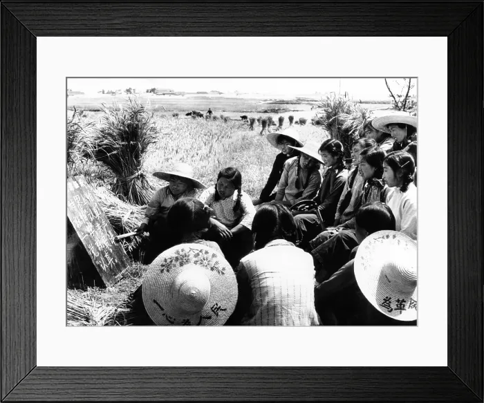 Framed Print : Chinese Communist Cultural Revolution propaganda during a work break