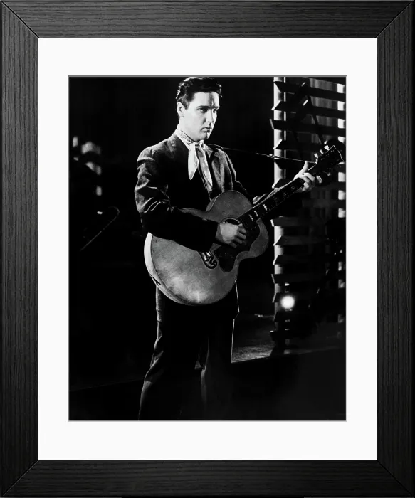 Framed Print : KING CREOLE, Elvis Presley, 1958