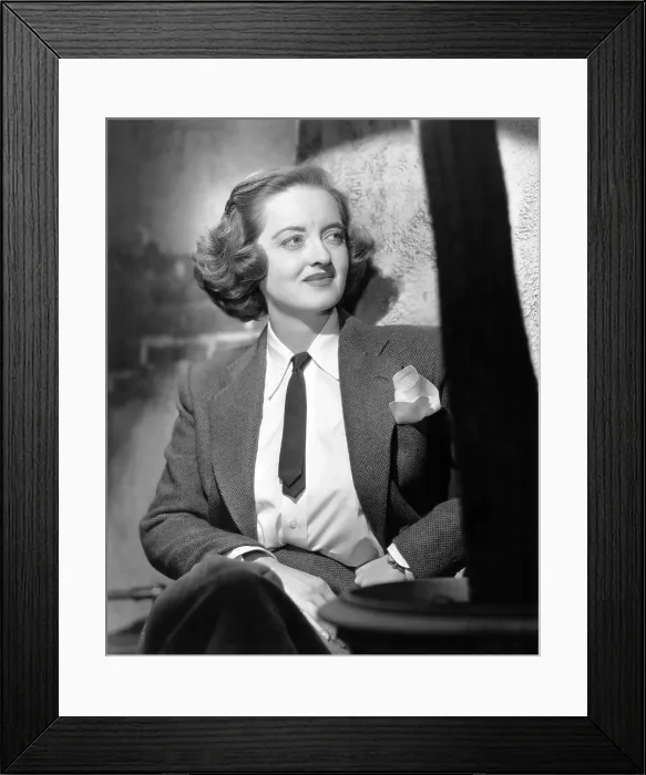 Framed Print : OLD ACQUAINTANCE, Bette Davis, 1943