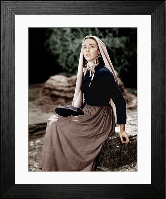 Framed Print : THE SONG OF BERNADETTE, Jennifer Jones, 1943. 20th Century-Fox Film Corporation, TM & Copyright / courtesy Everett Collection