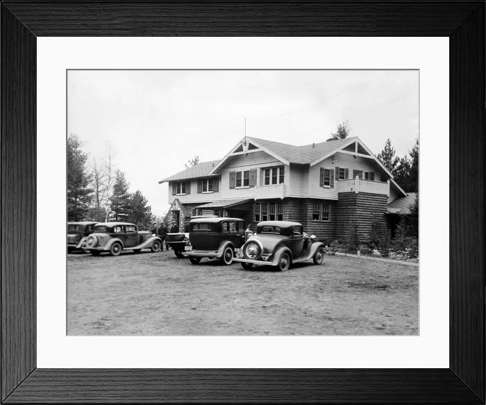 Framed Print : Little Bohemia Lodge where John Dillinger and his gang escaped in a machine gun shoot out with FBI agents and police
