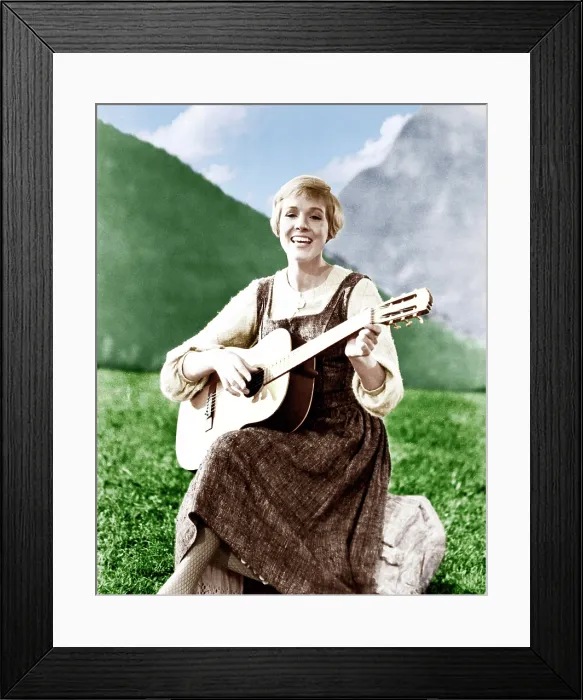 Framed Print : THE SOUND OF MUSIC, Julie Andrews, 1965. 20th Century-Fox Film Corporation, TM & Copyright / courtesy Everett Collection