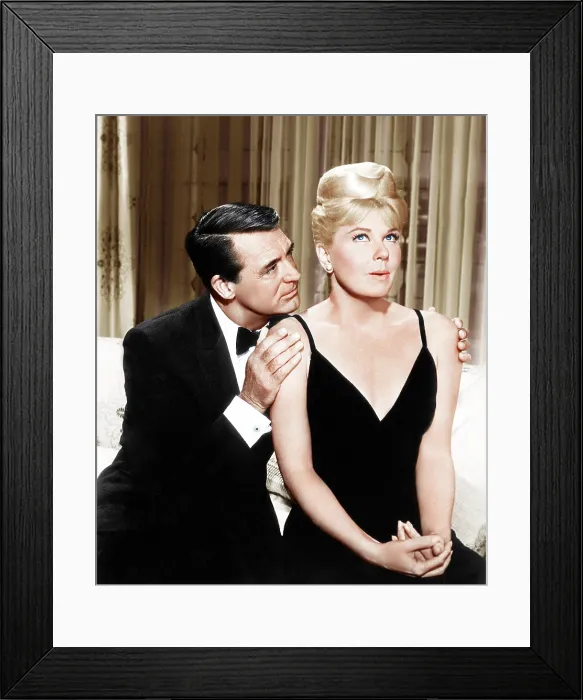 Framed Print : THAT TOUCH OF MINK, from left: Cary Grant, Doris Day, 1962