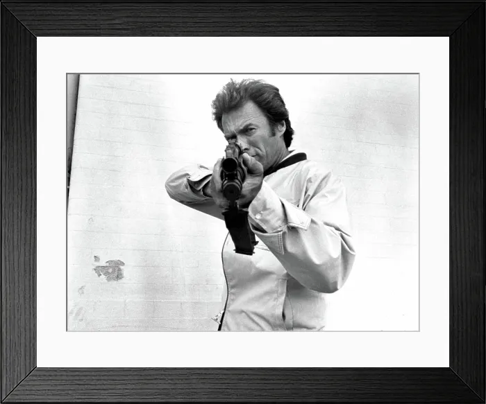 Framed Print : THE ENFORCER, Clint Eastwood, 1976