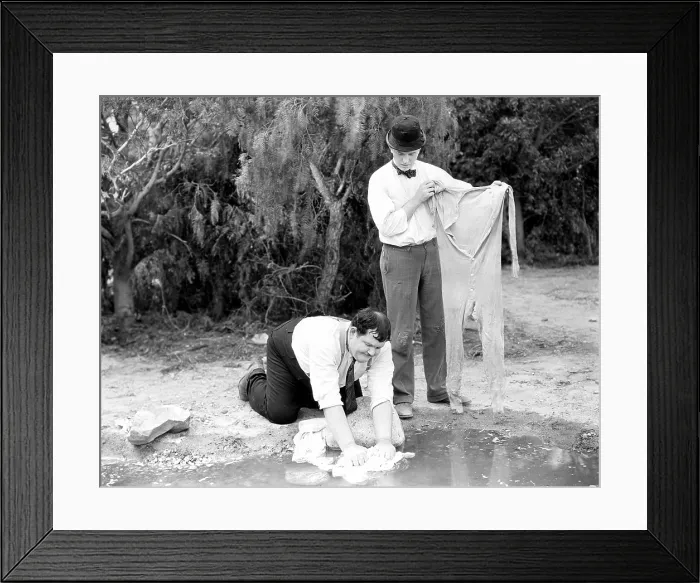 Framed Print : WAY OUT WEST, Oliver Hardy, Stan Laurel [Laurel and Hardy], 1937