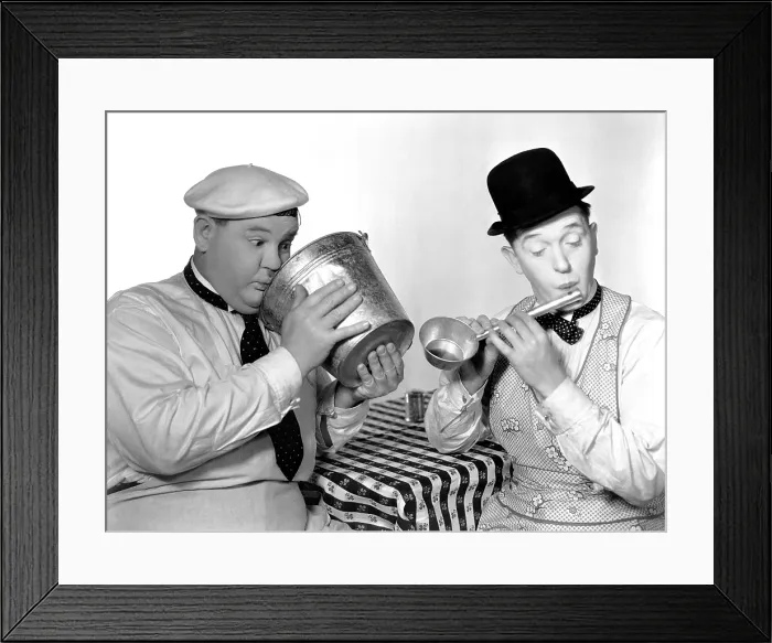 Framed Print : THEM THAR HILLS, from left, Oliver Hardy, Stan Laurel, 1934