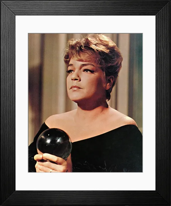 Framed Print : GAMES, Simone Signoret, 1967 Framed Print : GAMES, Simone Signoret, 1967