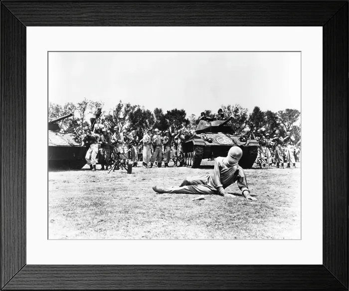Framed Print : THE DAY THE EARTH STOOD STILL, Lock Martin (front), 1951, TM & Copyright 20th Century Fox Film Corp. / courtesy Everett Collection Framed Print : THE DAY THE EARTH STOOD STILL, Lock Martin (front), 1951, TM & Copyright 20th Century Fox Film Corp. / courtesy Everett Collection