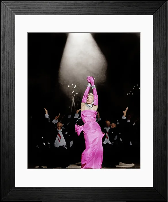 Framed Print : GENTLEMEN PREFER BLONDES, Marilyn Monroe, 1953. 20th Century-Fox Film Corporation, TM & Copyright / courtest Everett Collection Framed Print : GENTLEMEN PREFER BLONDES, Marilyn Monroe, 1953. 20th Century-Fox Film Corporation, TM & Copyright / courtest Everett Collection