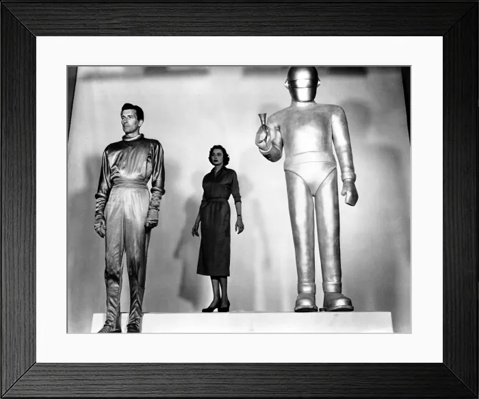 Framed Print : THE DAY THE EARTH STOOD STILL, Michael Rennie, Patricia Neal, Gort, 1951, TM and Copyright (c) 20th Century-Fox Film Corp. All Rights Reserved