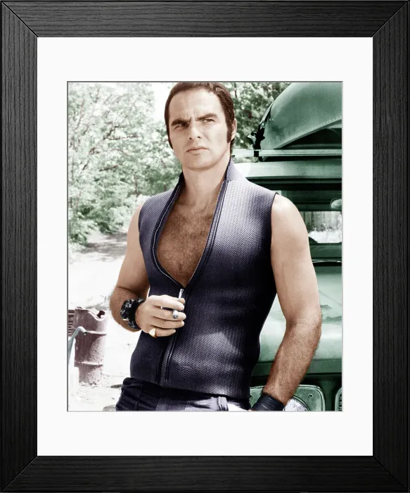 Framed Print : DELIVERANCE, Burt Reynolds, 1972 Framed Print : DELIVERANCE, Burt Reynolds, 1972