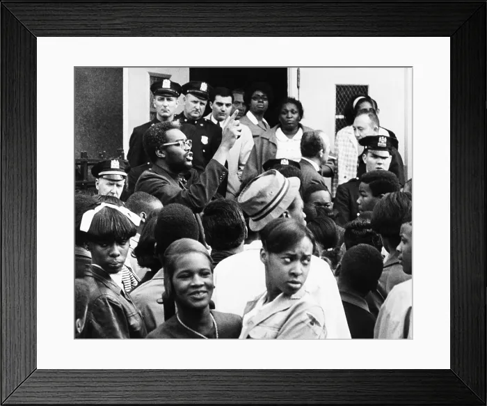 Framed Print : Radical teacher Leslie Campbell (Jitu Weusi) and demonstrators stood on the front steps of JHS 271. They physically blocked the teachers from entering Framed Print : Radical teacher Leslie Campbell (Jitu Weusi) and demonstrators stood on the front steps of JHS 271. They physically blocked the teachers from entering