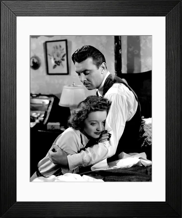 Framed Print : DARK VICTORY, Bette Davis, George Brent, 1939 Framed Print : DARK VICTORY, Bette Davis, George Brent, 1939