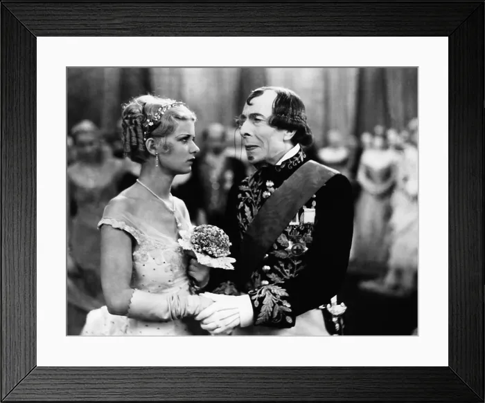 Framed Print : DISRAELI, Joan Bennett, George Arliss, 1929