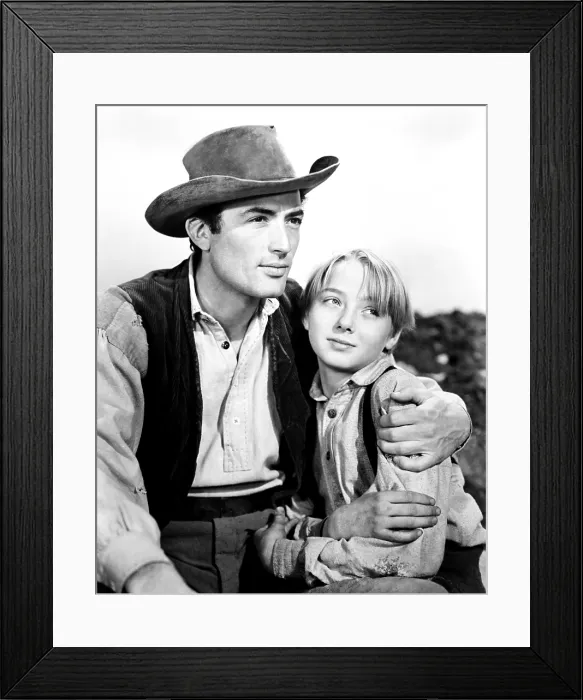 Framed Print : THE YEARLING, from left, Gregory Peck, Claude Jarman, Jr. 1946