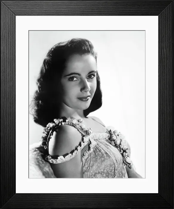 Framed Print : Elizabeth Taylor, late 1940s