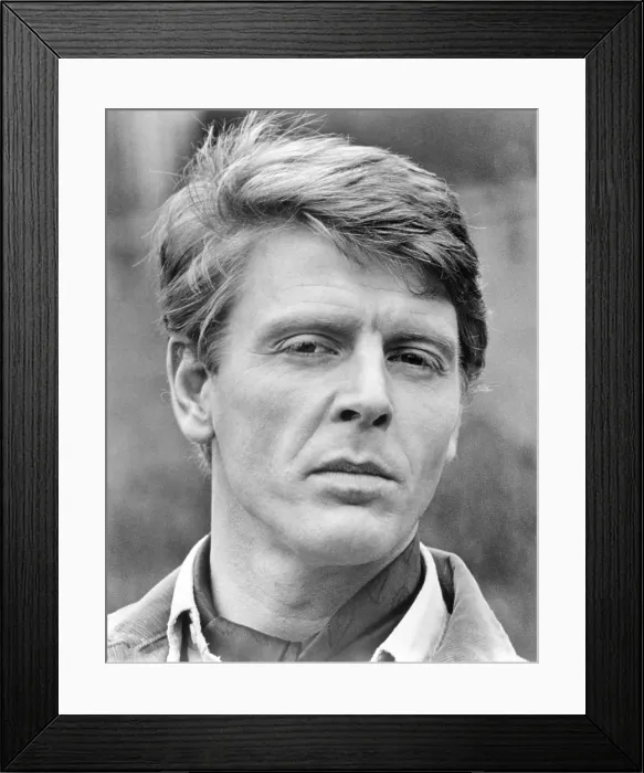 Framed Print : THE DAY OF THE JACKAL, Edward Fox, 1973