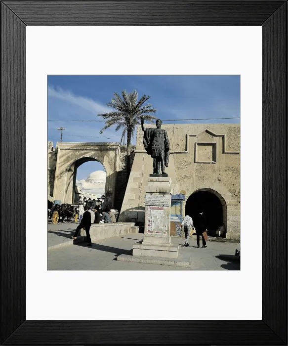 Framed Print : LIBYA. Tripoli. Sculpture of Septimius Severus. Sculpture on bronze. AISA / Everett Collection**US SALES ONLY** Framed Print : LIBYA. Tripoli. Sculpture of Septimius Severus. Sculpture on bronze. AISA / Everett Collection**US SALES ONLY**